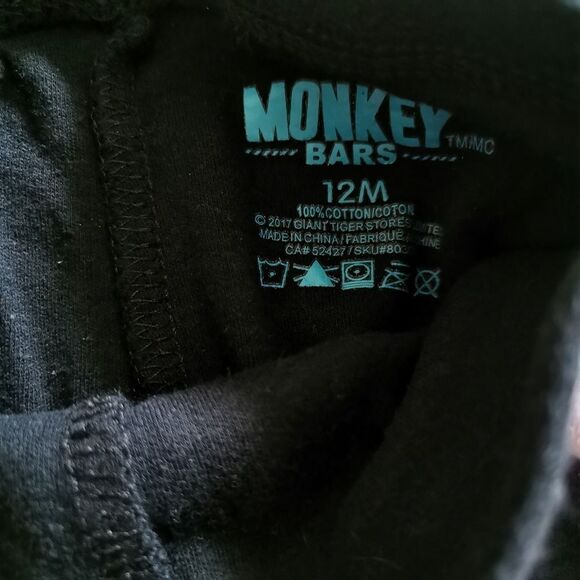 3/$15 Monkey Bars 2 piece set 12m - Picture 3 of 3